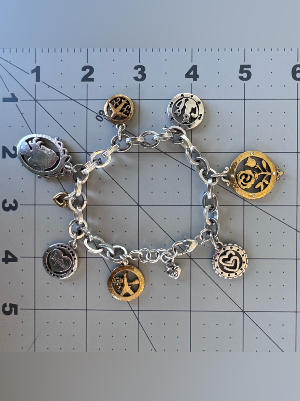 Brighton’s Paris Traveler charmed bracelet - Picture 4 of 8